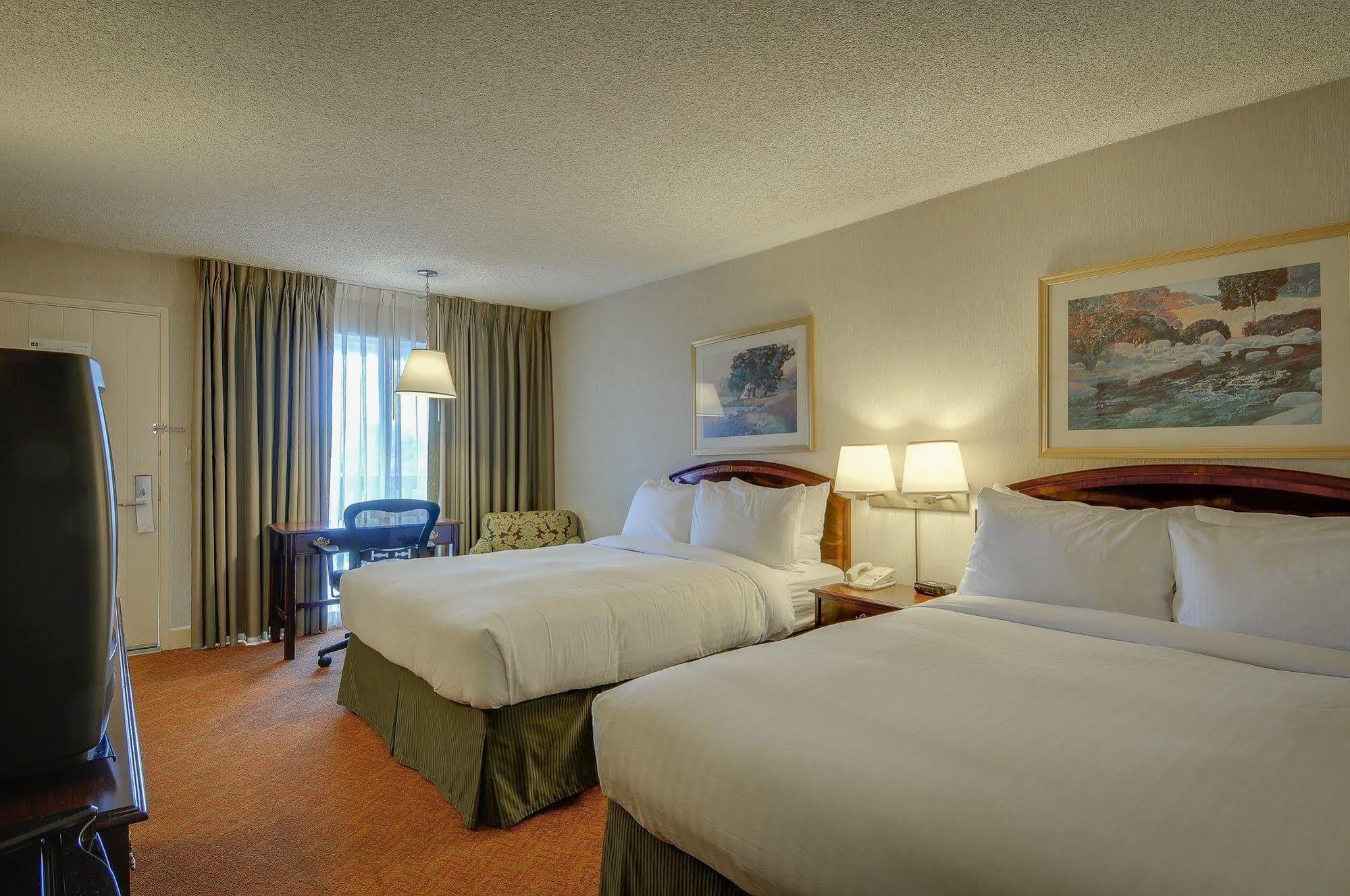 Vagabond Inn Executive Sfo Берлінгейм Екстер'єр фото